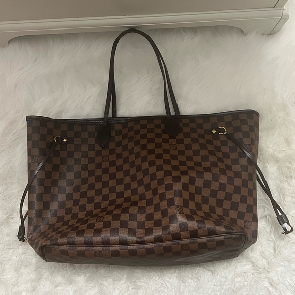 Neverfull GM Louis Vuitton tote with pouch - Picture 2 of 10
